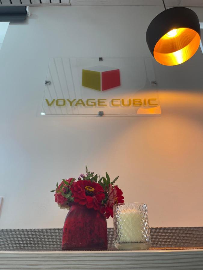 Apartmán Voyage Cubic Adults Only Sibiu Exteriér fotografie