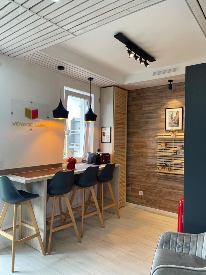 Apartmán Voyage Cubic Adults Only Sibiu Exteriér fotografie